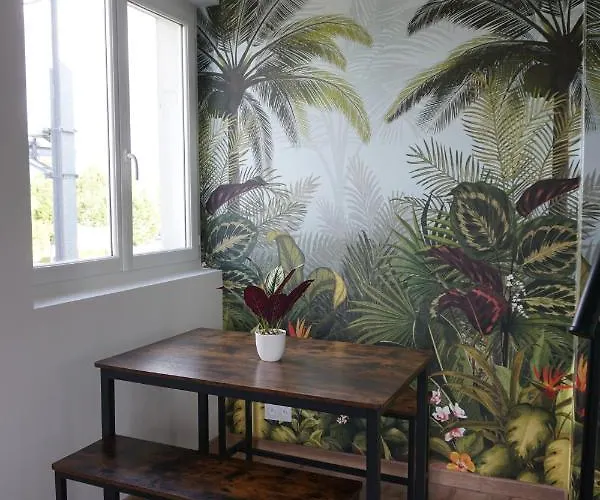 Cosy 4 Personnes Avec Terrasse Lägenhet